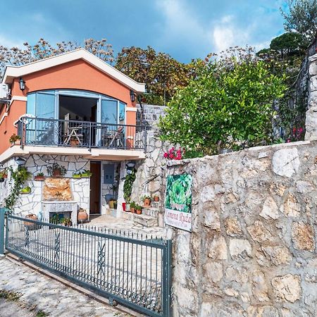 Apartmani Kamena Ruza Budva Zewnętrze zdjęcie