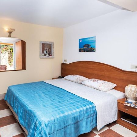 Apartmani Kamena Ruza Budva Zewnętrze zdjęcie