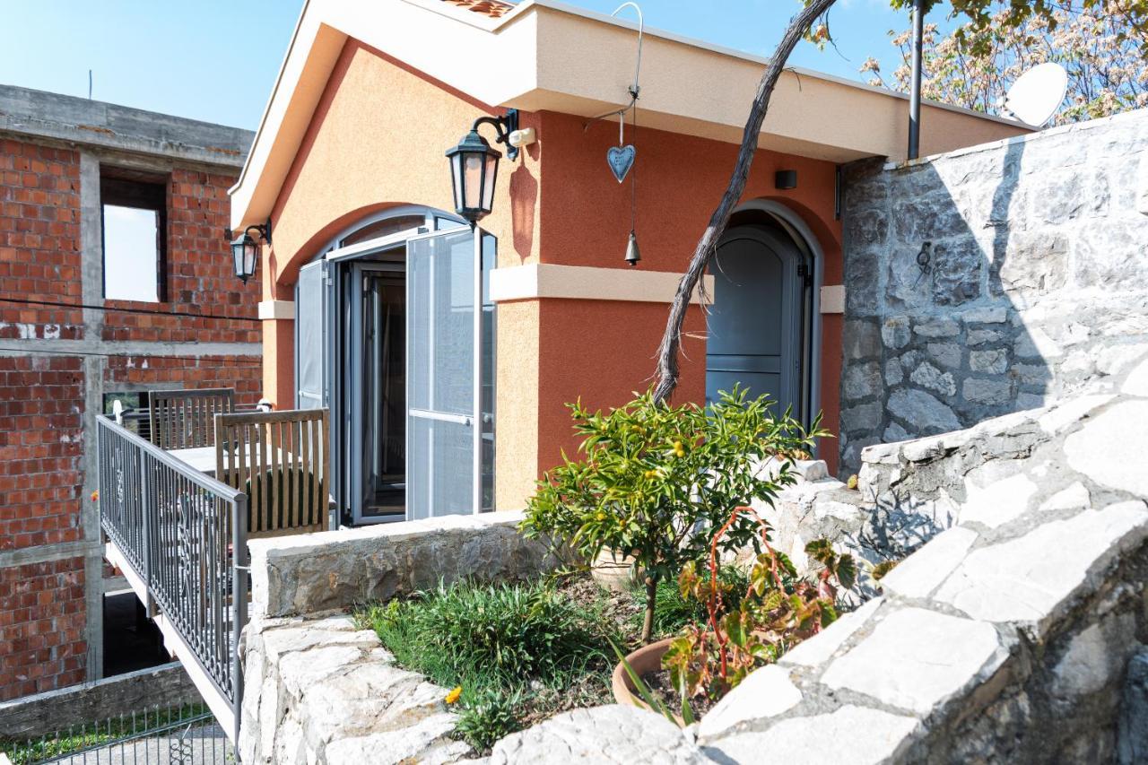 Apartmani Kamena Ruza Budva Zewnętrze zdjęcie