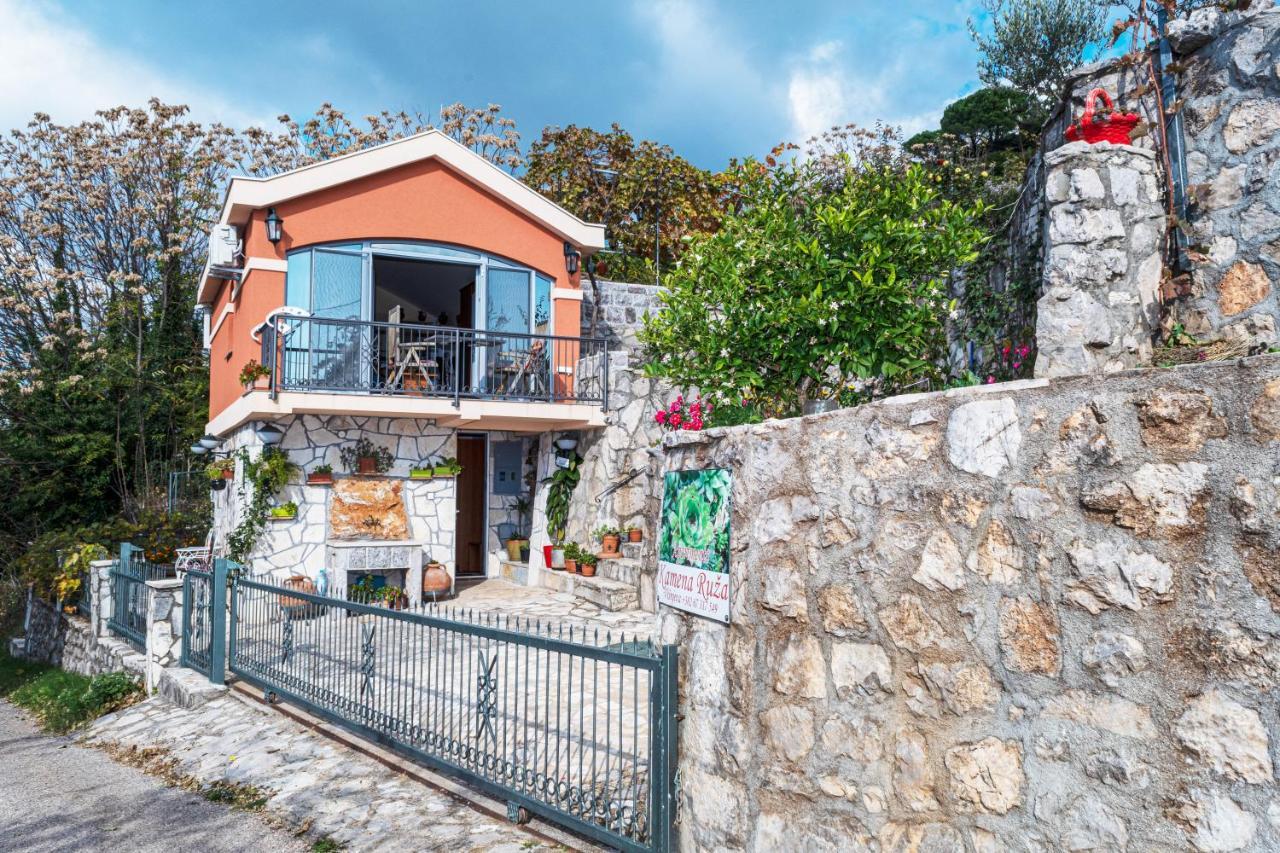 Apartmani Kamena Ruza Budva Zewnętrze zdjęcie