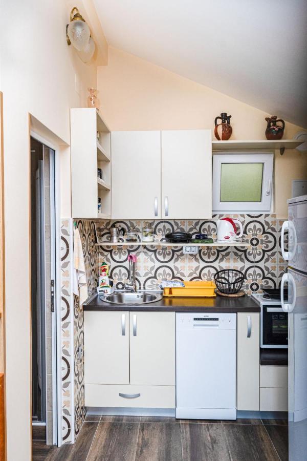 Apartmani Kamena Ruza Budva Zewnętrze zdjęcie