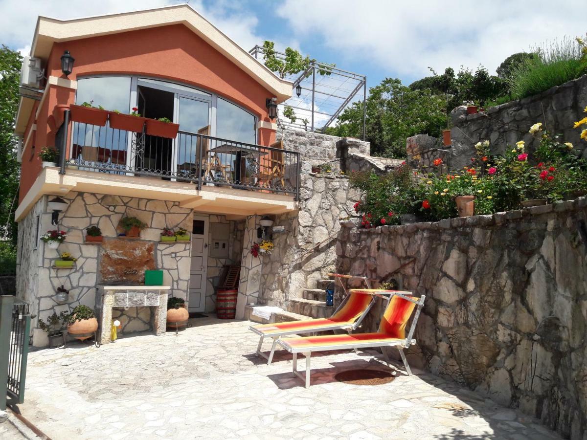 Apartmani Kamena Ruza Budva Zewnętrze zdjęcie